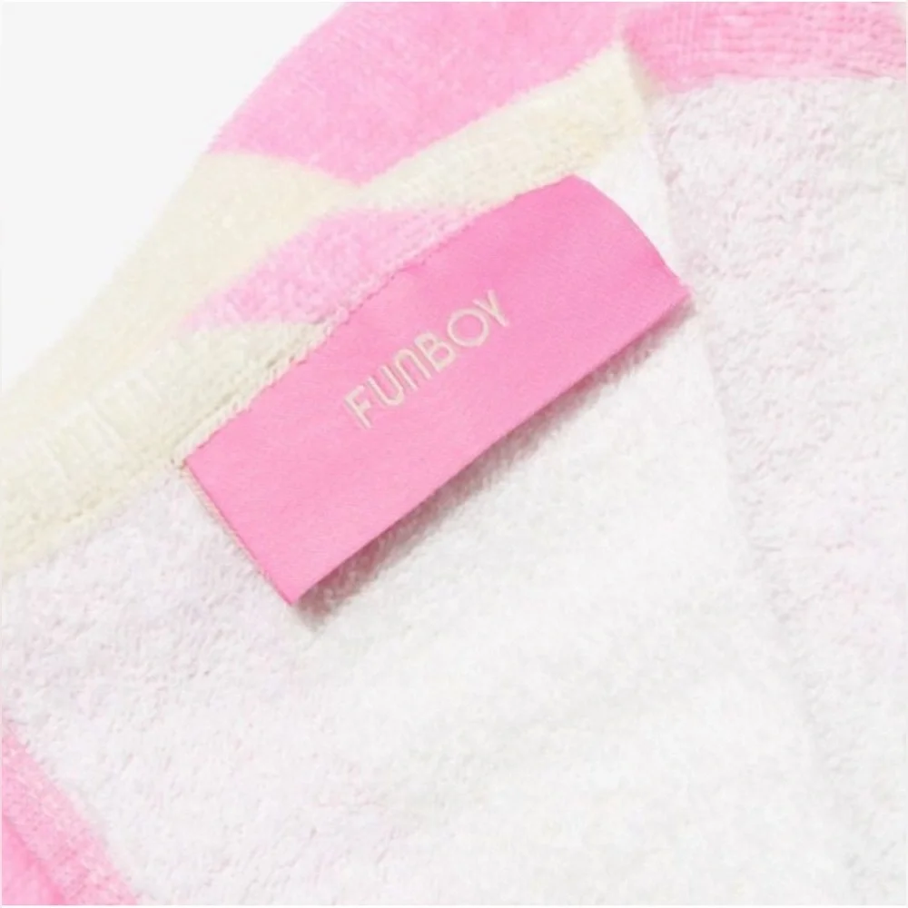 Funboy Poolside Leisure Club Beach Towel. Cream & Pink 100% cotton. L68